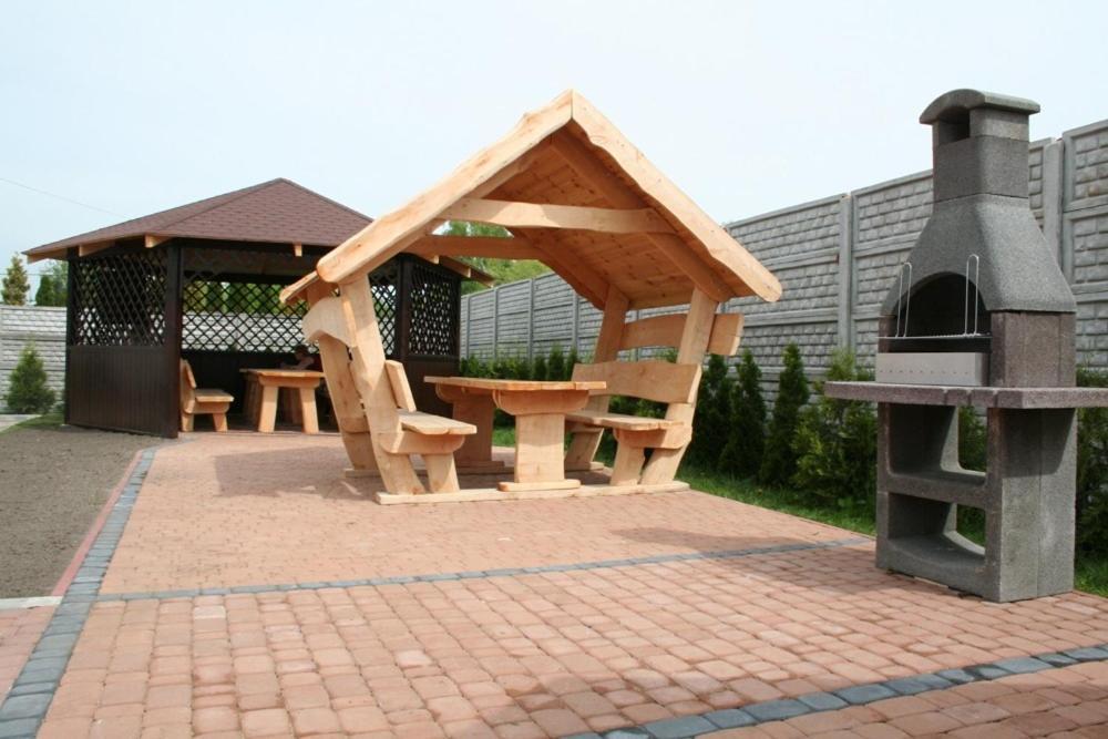 Hotel Mariage Wloszczowa ภายนอก รูปภาพ